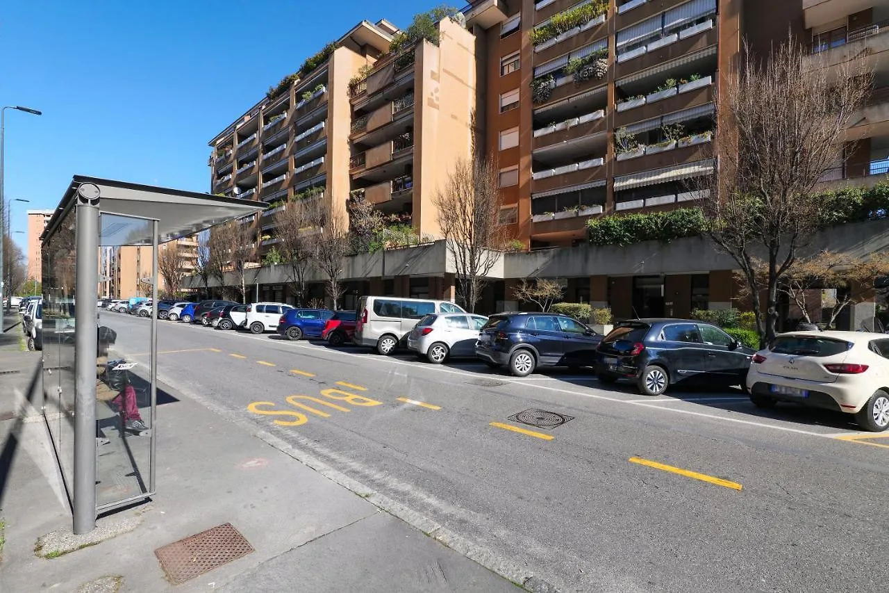 Primopiano - La Malfa Flats Daire Milano 0*,