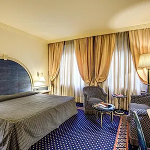 https://auriga-milan.italymilanhotels.net