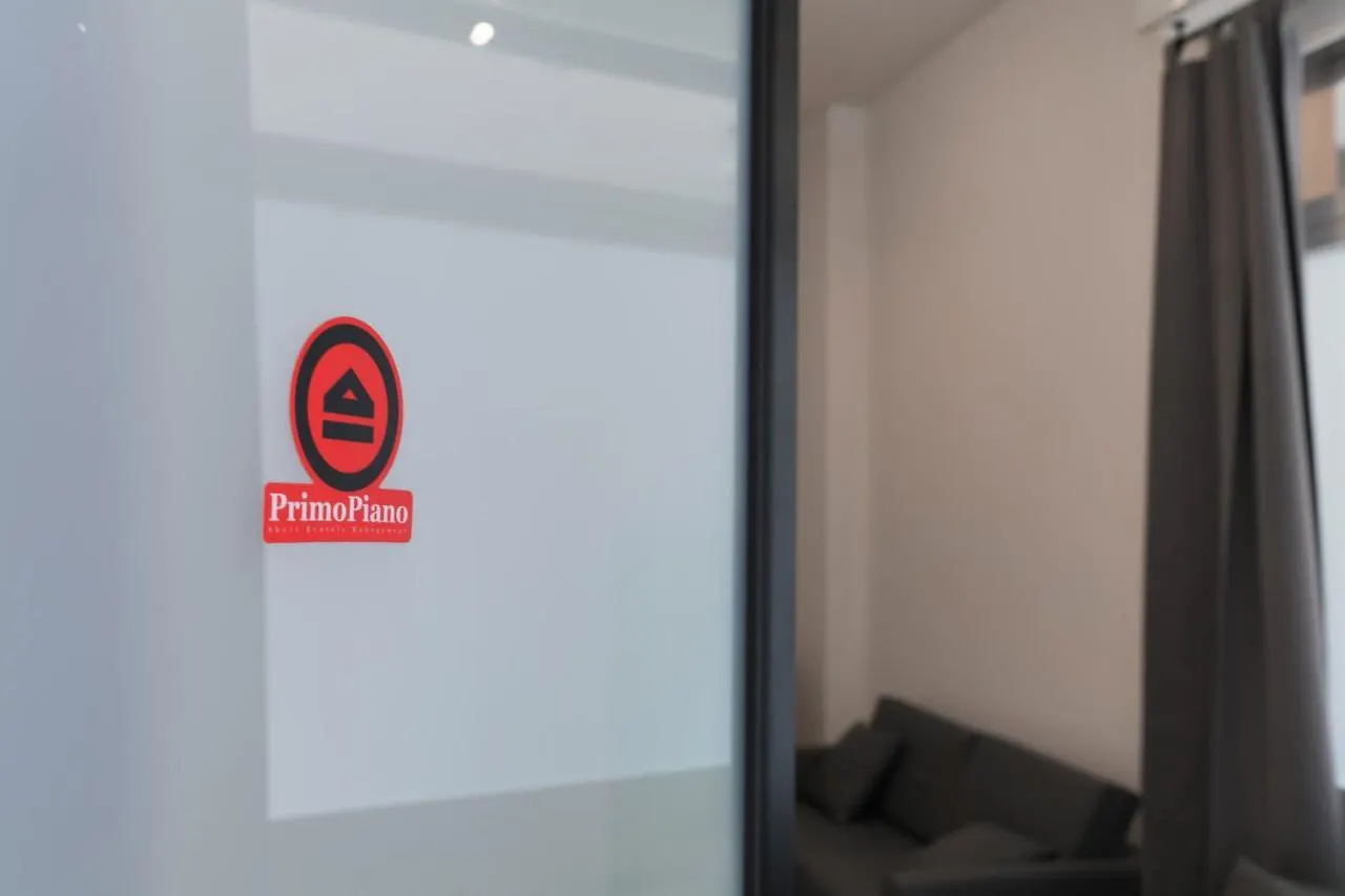 Ferienwohnung Primopiano - La Malfa Flats Mailand Apartment